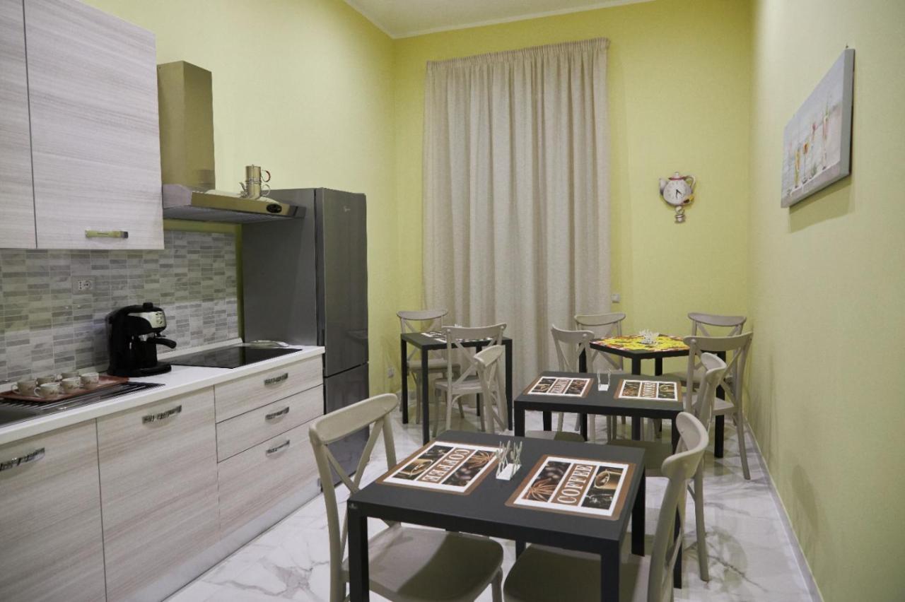 B&B Dint 'O Core E Napule Неаполь Экстерьер фото